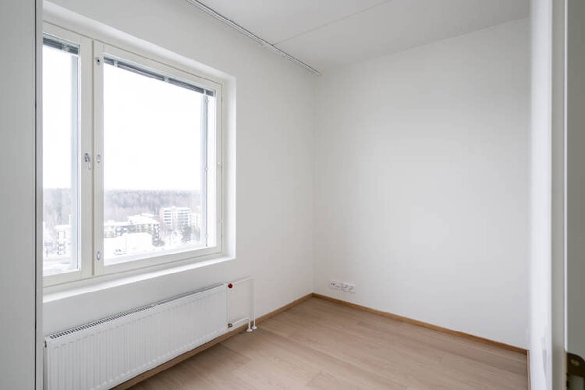 Näkymä Myyrin Tähden asunnon A61 makuuhuone 3:seen