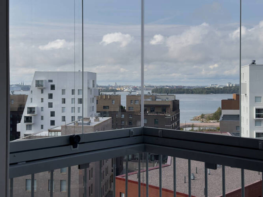 Valokuvanäkymä Kruunuvuorenrannan Kajon asunnon D29 parveke näkymästä
