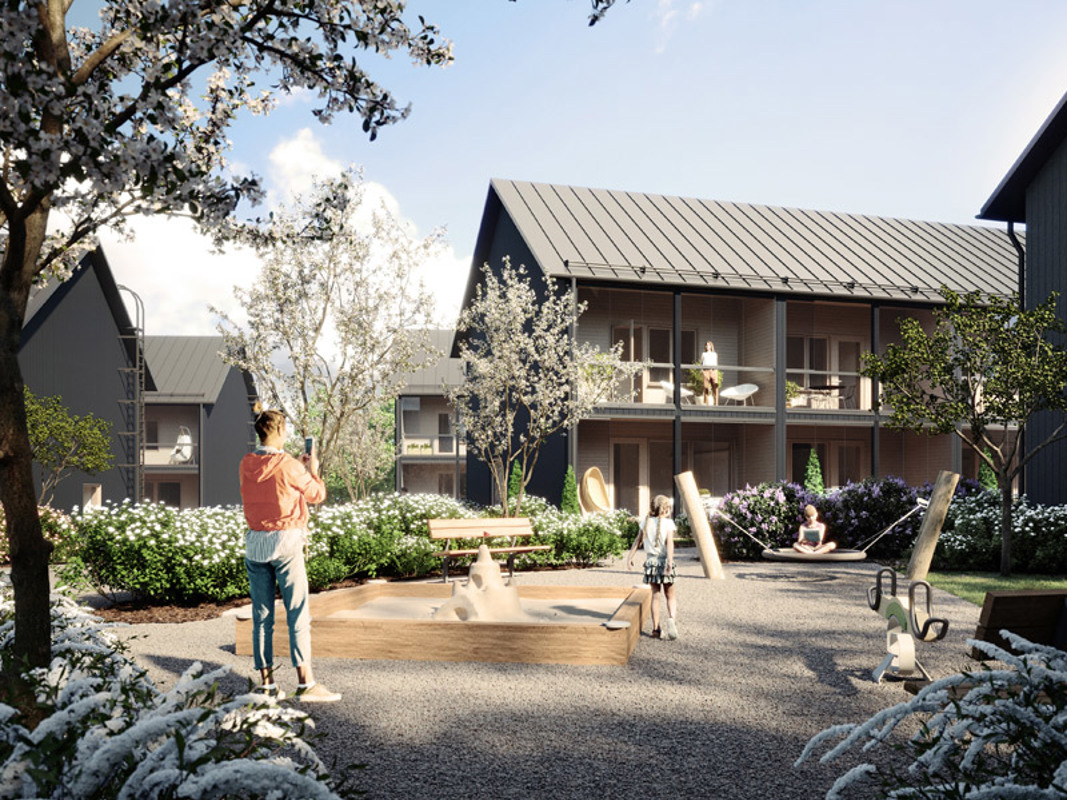 Luonnoskuva Painiitynmäki Espoon julkisivusta, sisäpihasta, aikuisista ja leikkivistä lapsista