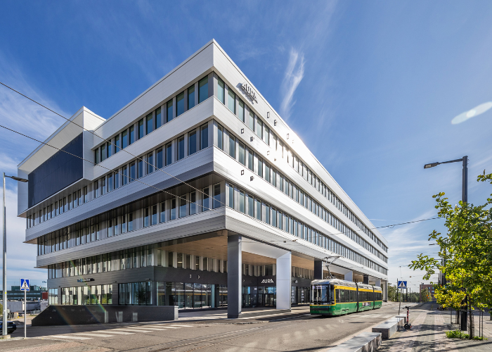 Ilmalan Auran toimitila kuvattuna Ilmalantorilta