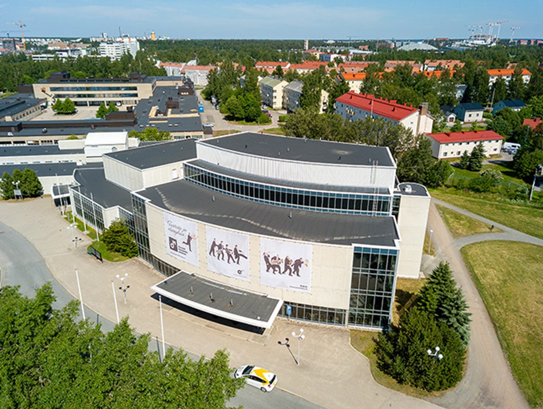 Oulun Madetojan musiikkikeskus ilmasta kuvattuna